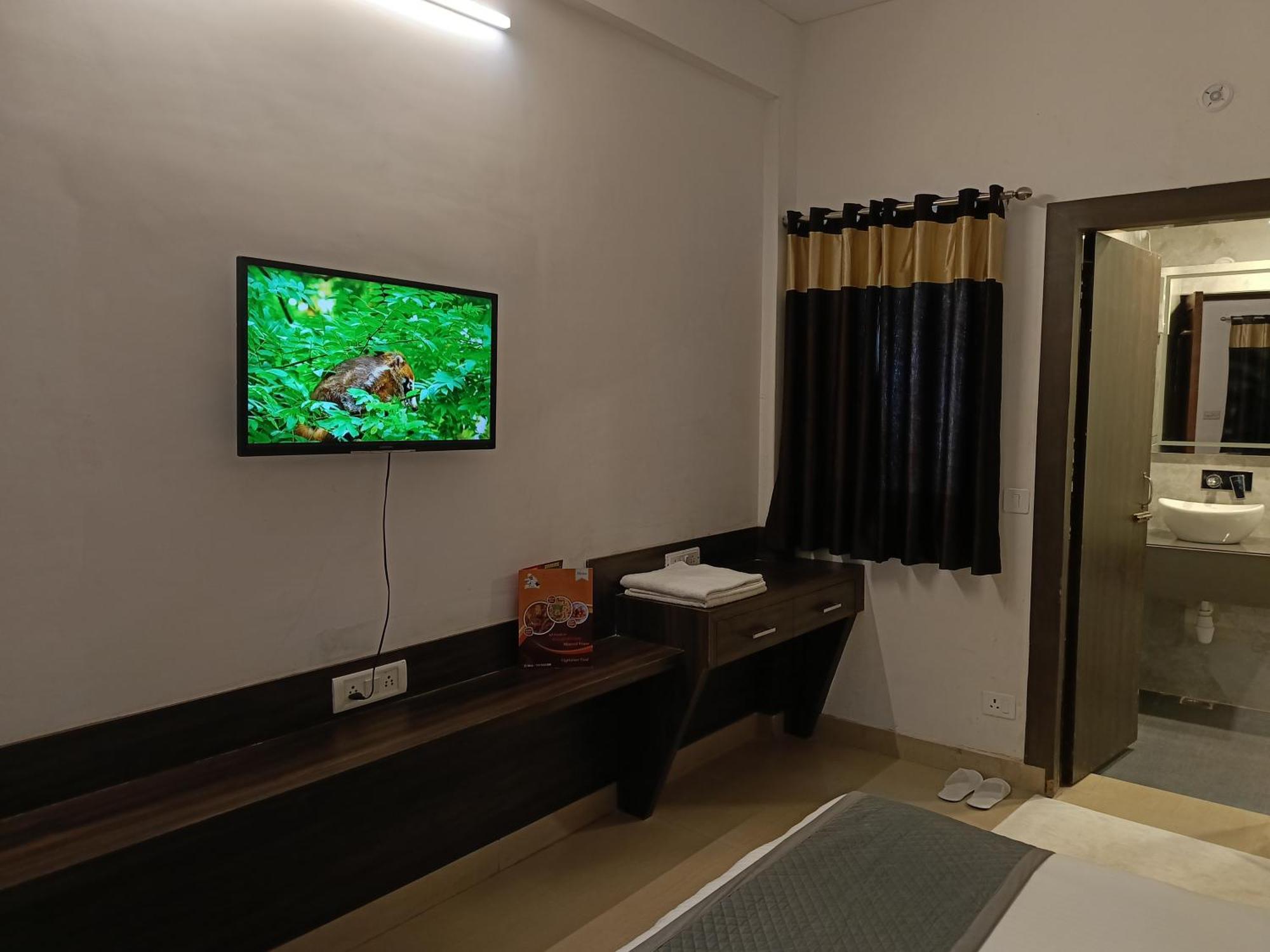 Hotel Shyam Palace India Agra 아그라 외부 사진