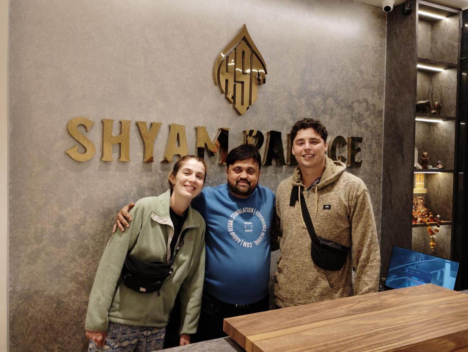 Hotel Shyam Palace India Agra 아그라 외부 사진